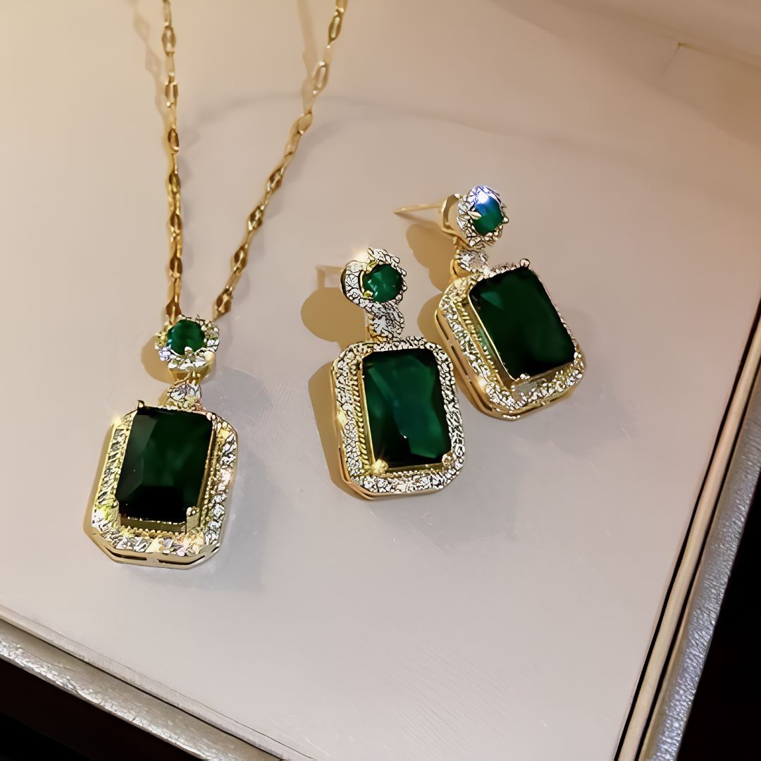 Emerald Elegance 4-Piece Jewelry Set
