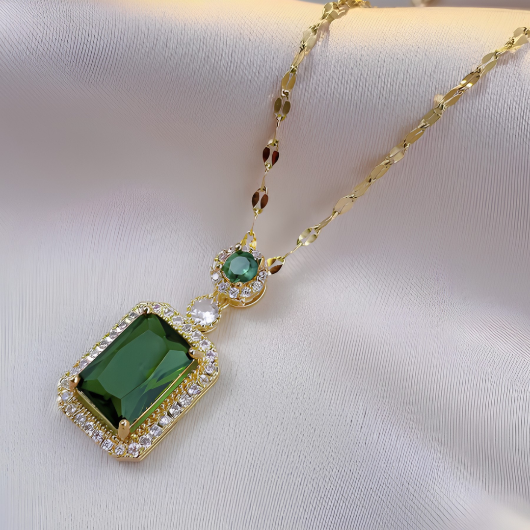 Emerald Elegance 4-Piece Jewelry Set