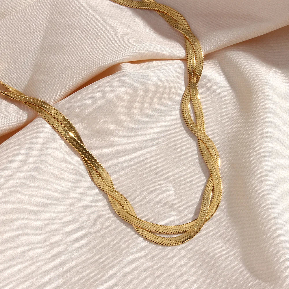 Classic Gold-Plated Necklace and Bracelet Set