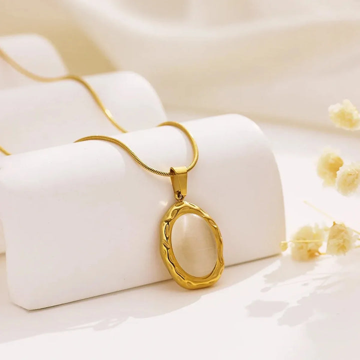 Gold Necklace with Oval Eye Opal